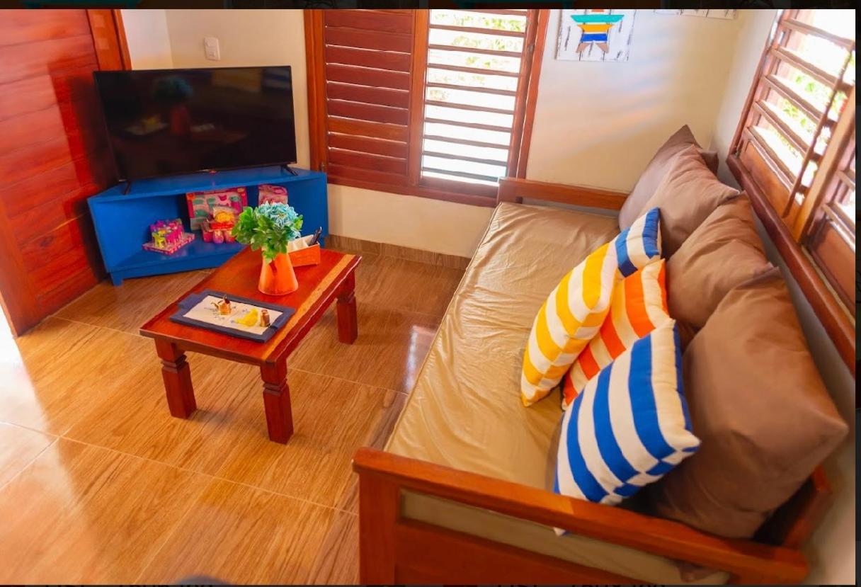 Vila Feliz - Chalés completos - ideal para famílias