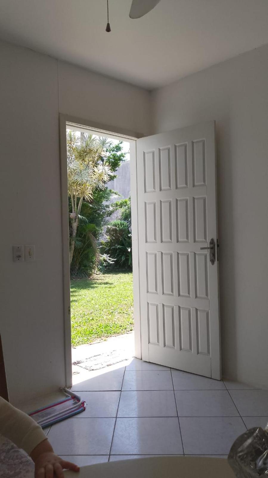 Linda casa grande em Capão Novo