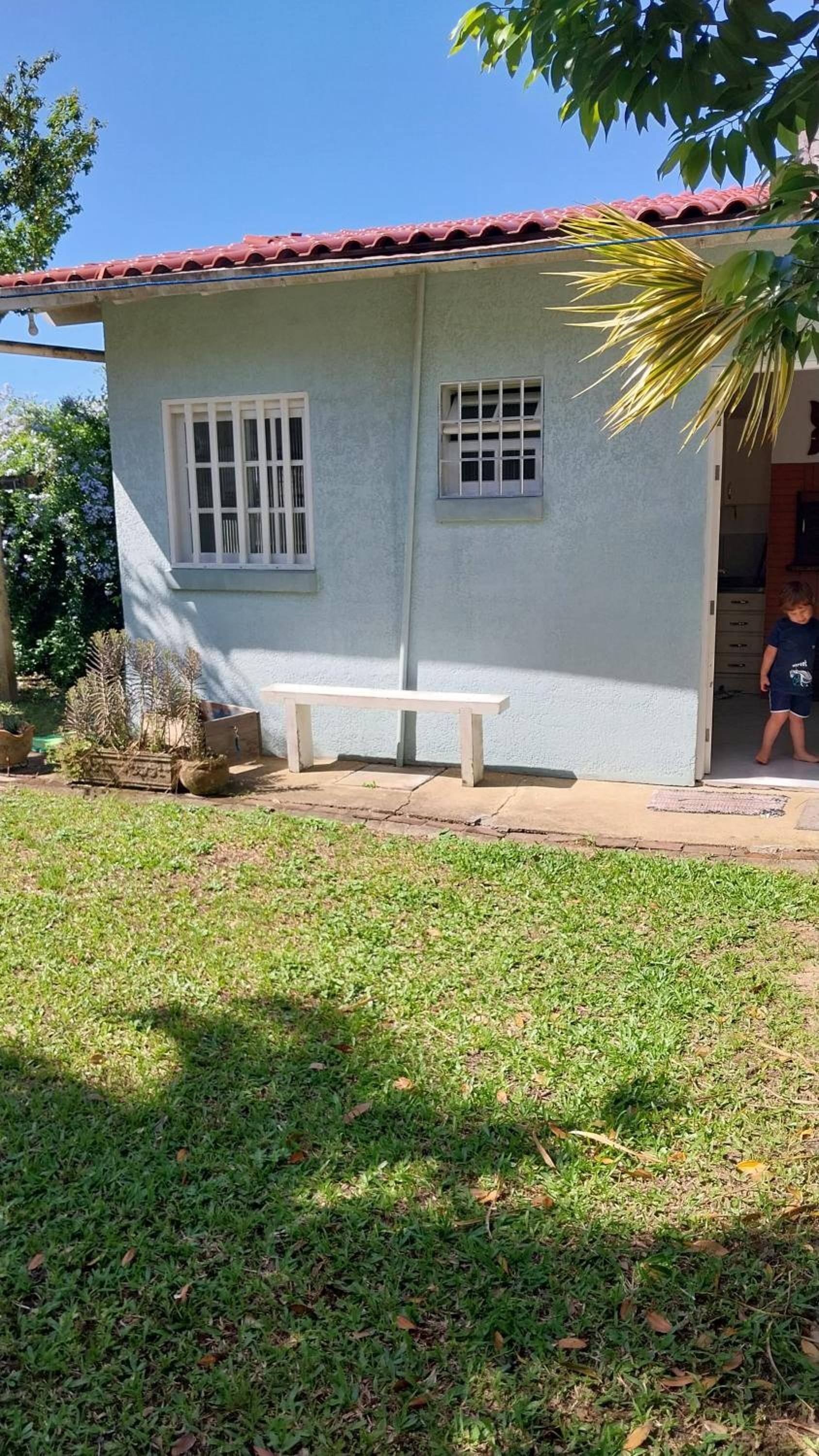 Linda casa grande em Capão Novo