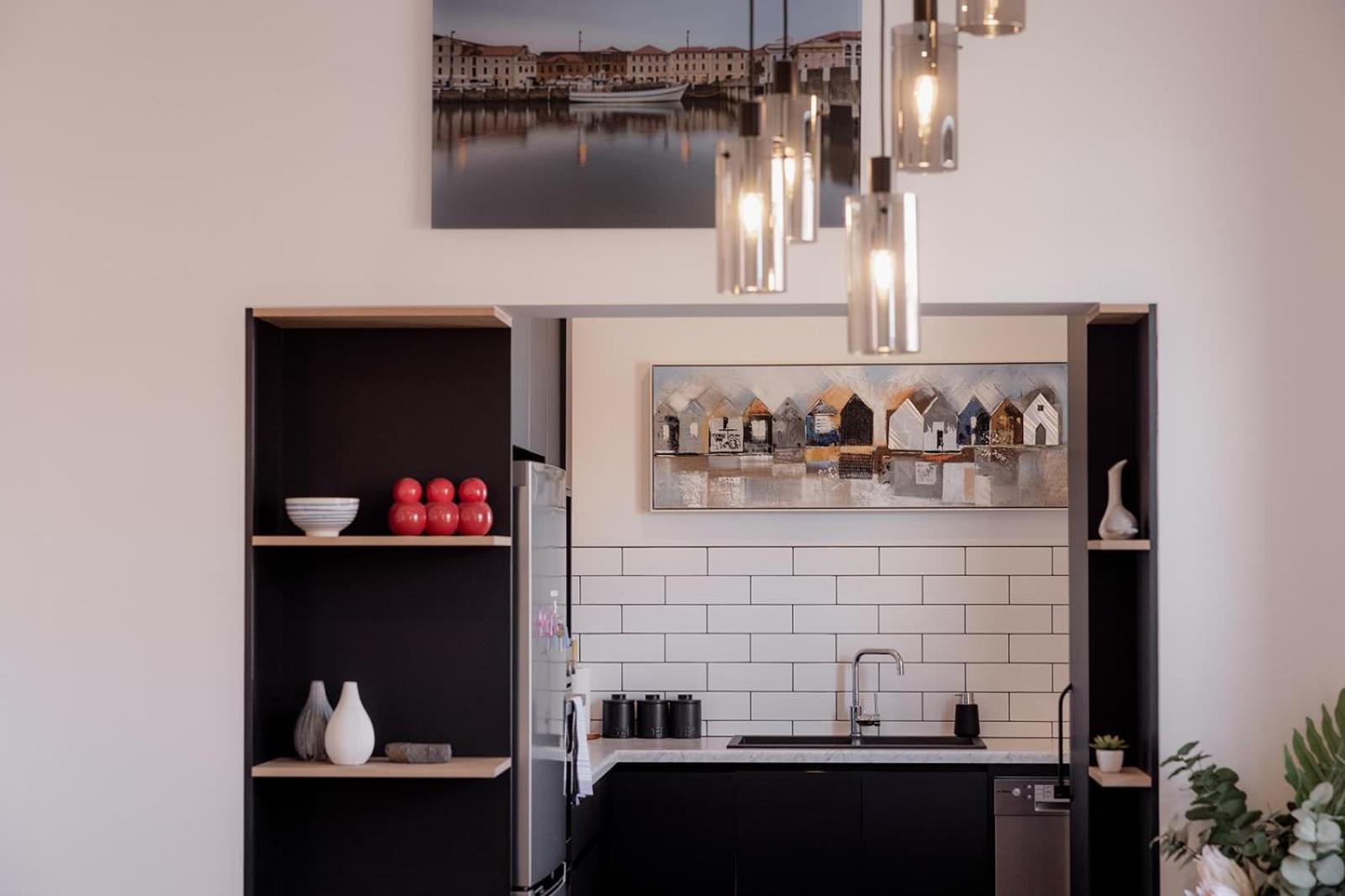 3 Bedroom, Spacious Inner-City Pad