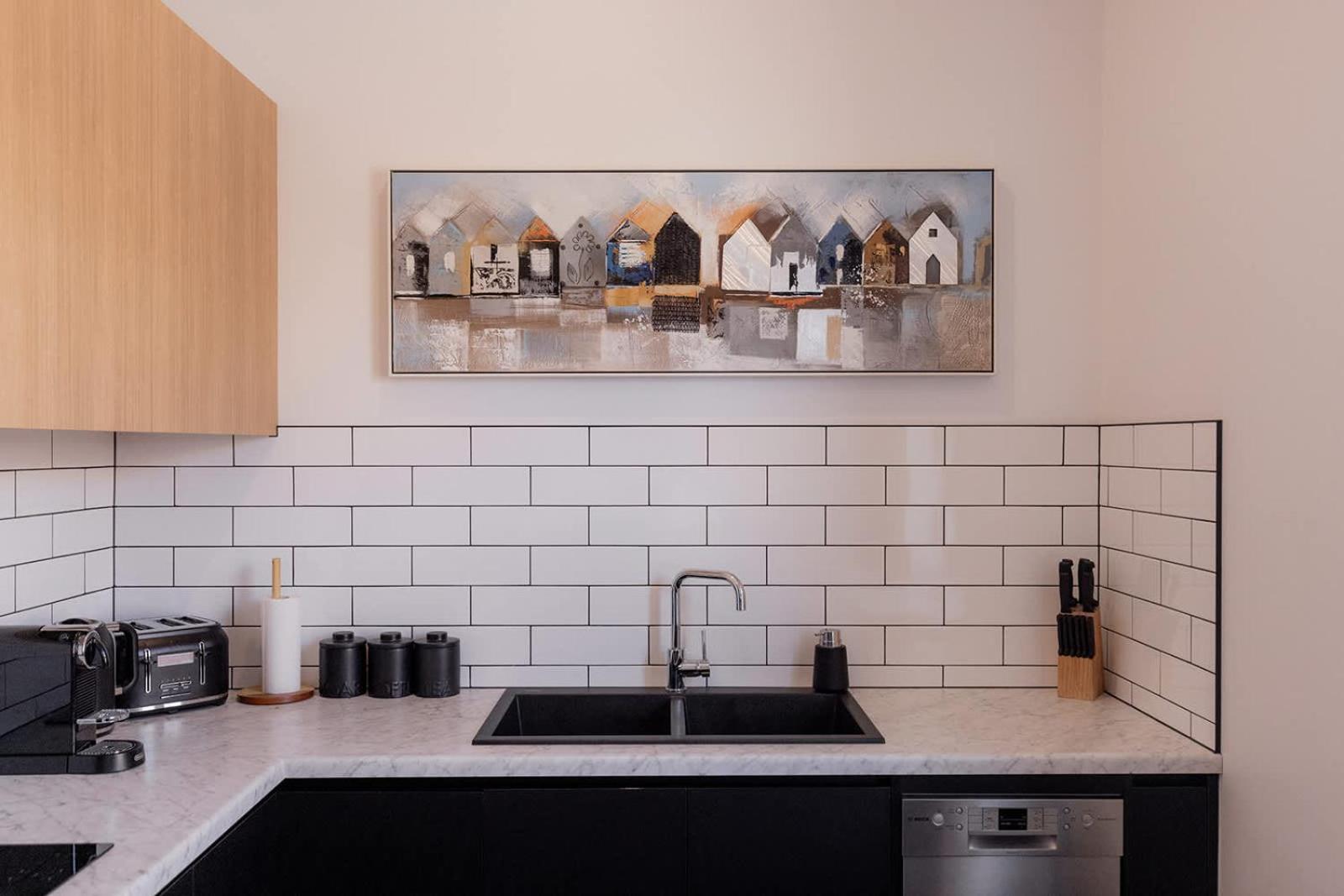 3 Bedroom, Spacious Inner-City Pad