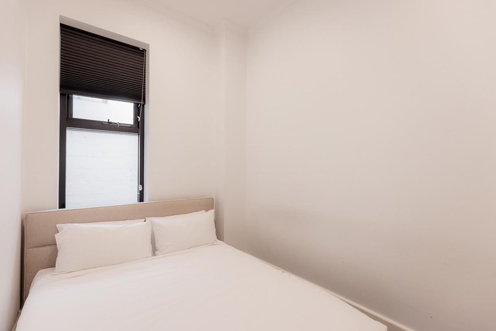 3 Bedroom, Spacious Inner-City Pad