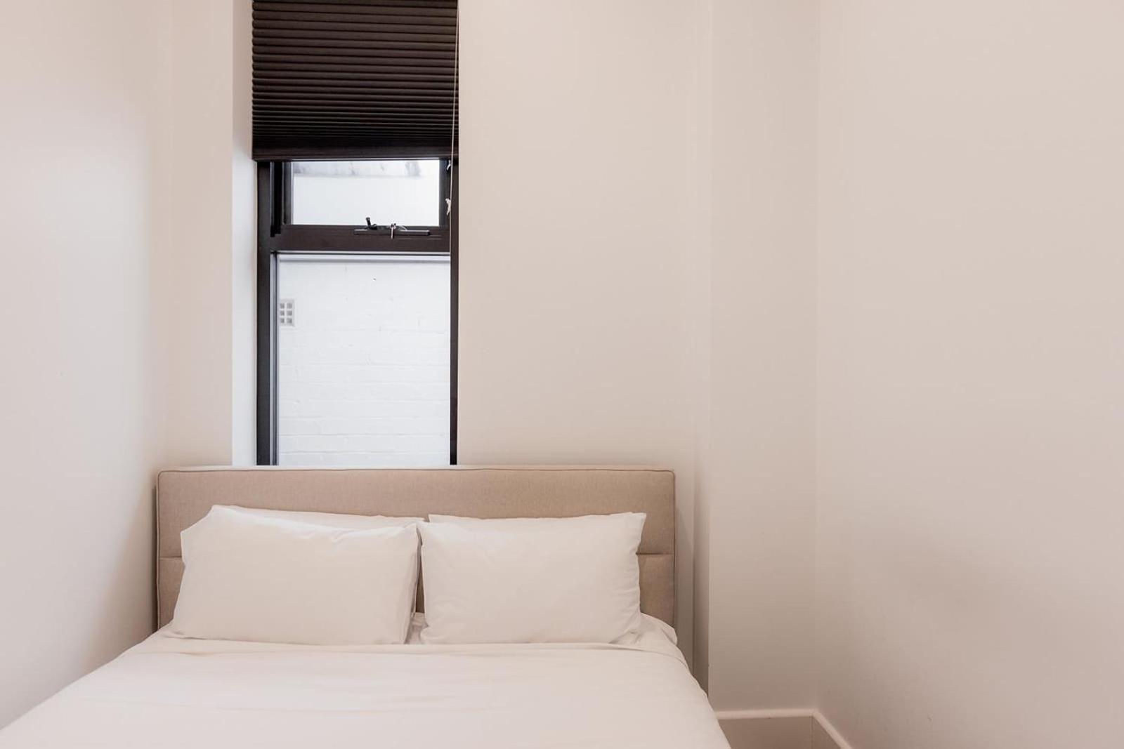 3 Bedroom, Spacious Inner-City Pad