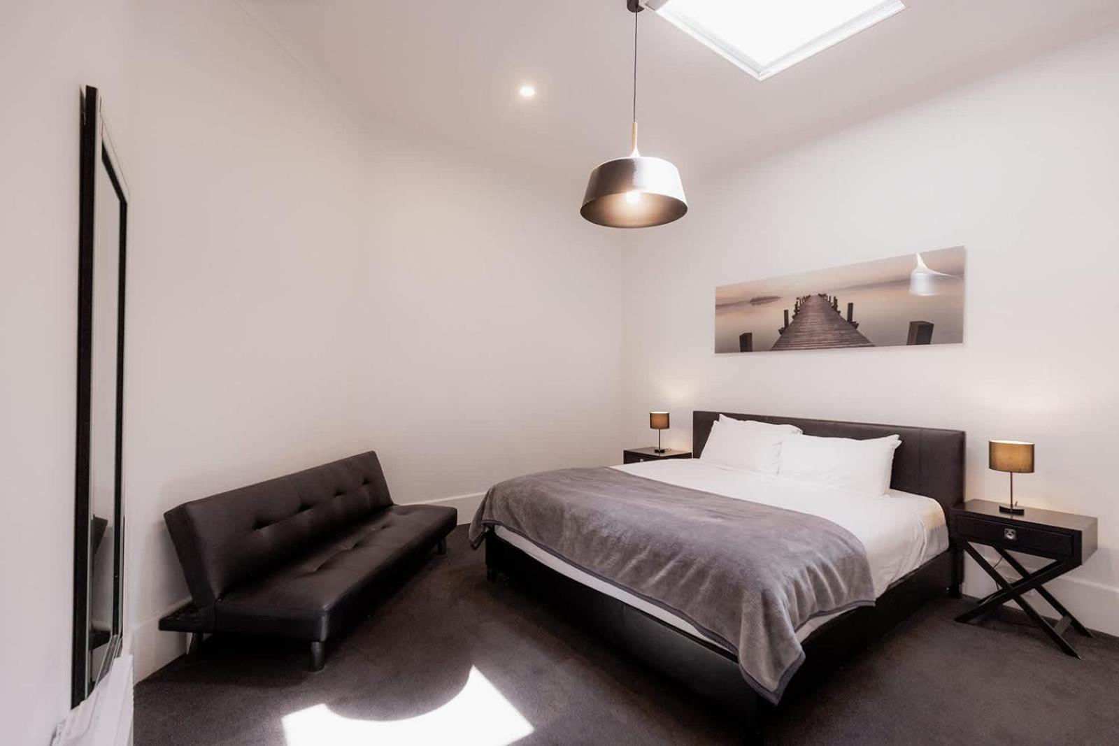 3 Bedroom, Spacious Inner-City Pad
