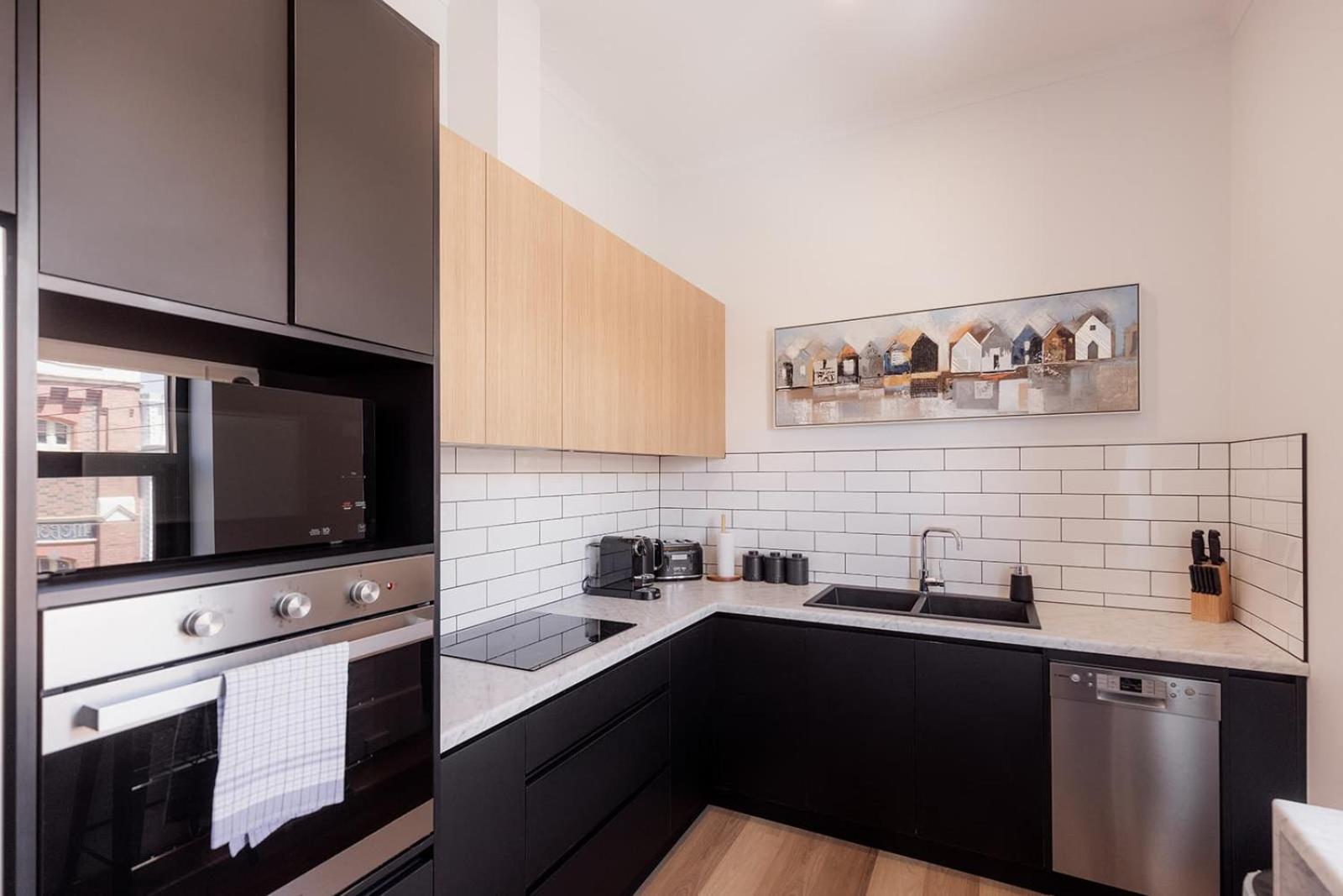 3 Bedroom, Spacious Inner-City Pad