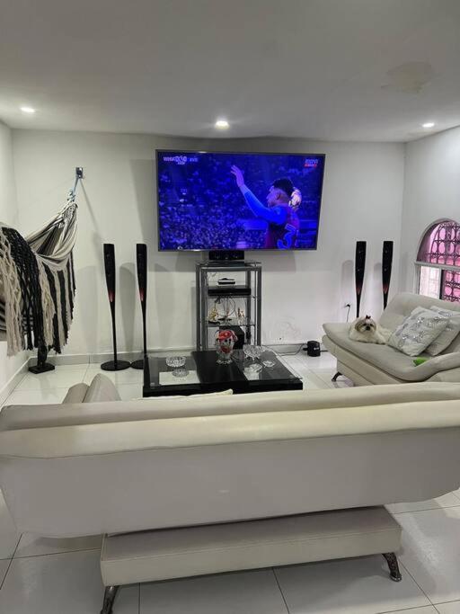 Hermosa Casa Familiar