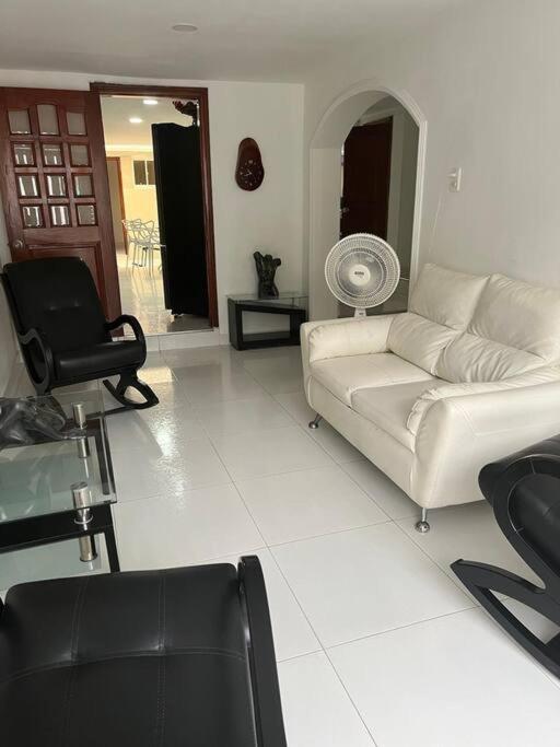 Hermosa Casa Familiar