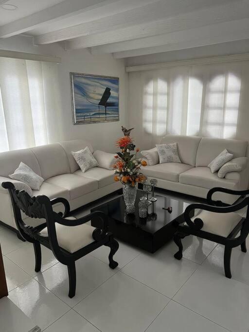 Hermosa Casa Familiar