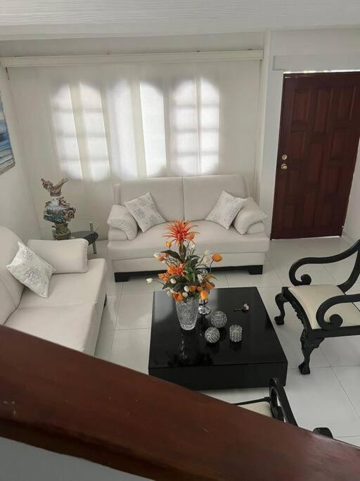 Hermosa Casa Familiar