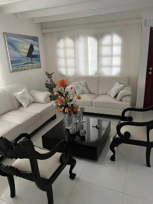 Hermosa Casa Familiar
