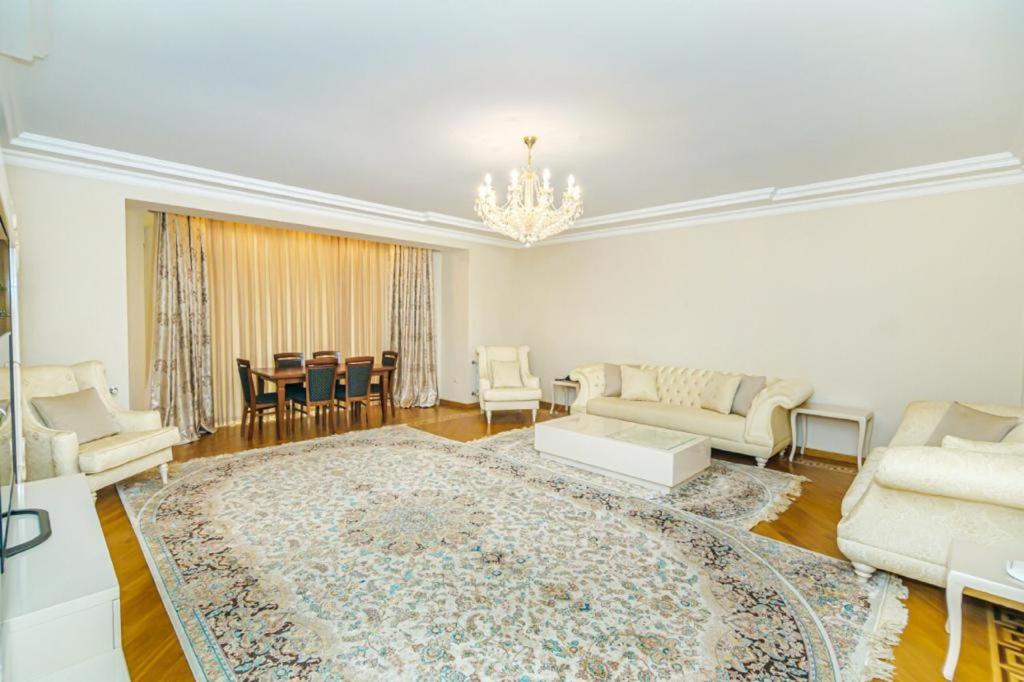 HOTEL APARTMENT NEAR ViP COURTYARD MARRIOTT