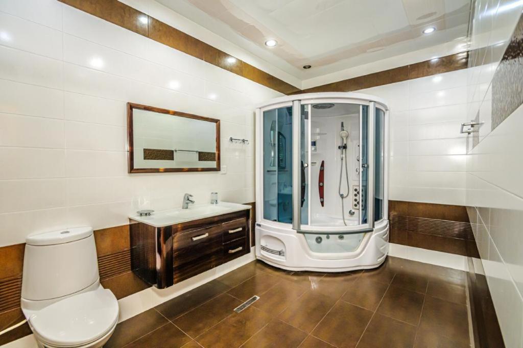 HOTEL APARTMENT NEAR ViP COURTYARD MARRIOTT