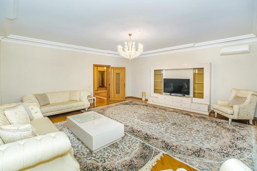 HOTEL APARTMENT NEAR ViP COURTYARD MARRIOTT