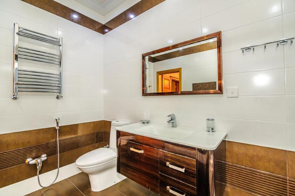 HOTEL APARTMENT NEAR ViP COURTYARD MARRIOTT