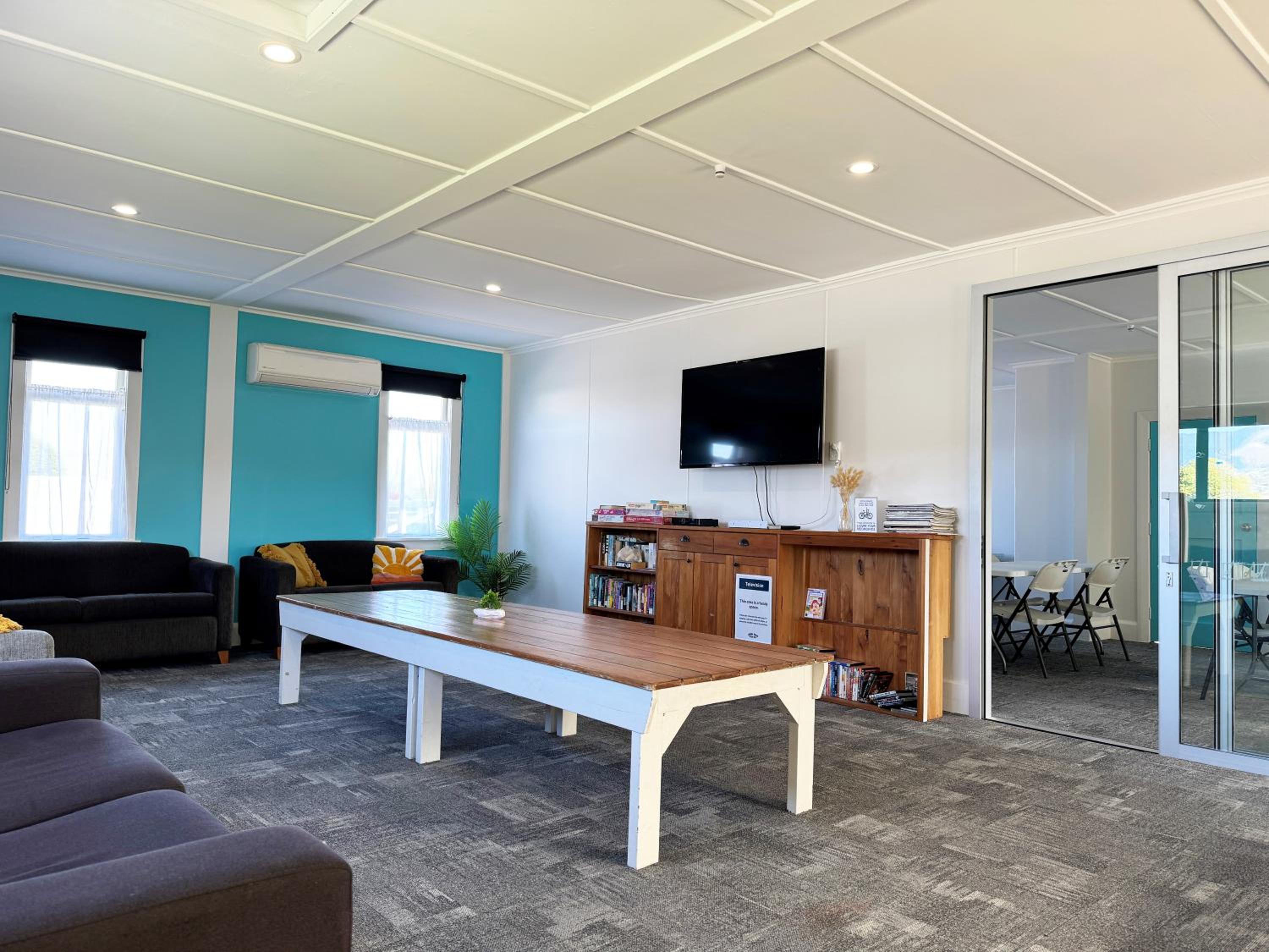 Tāhuna Beach Holiday Park