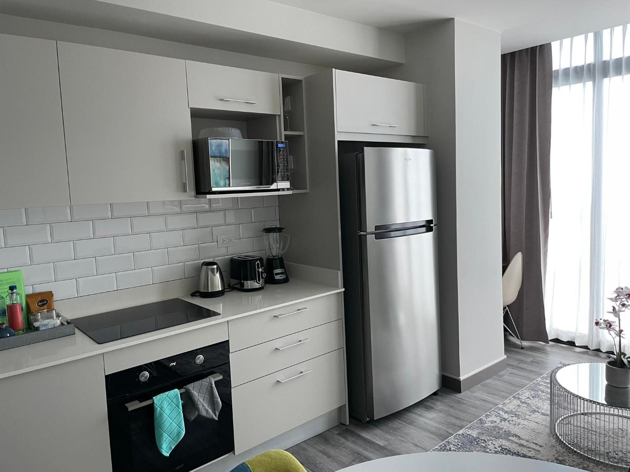 Cozy apartment with terrace, SJ Cosmopolitan Tower #402