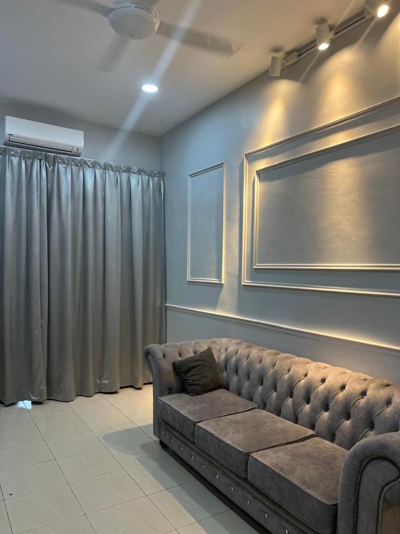Homestay Kuala Terengganu 4 Bedrooms