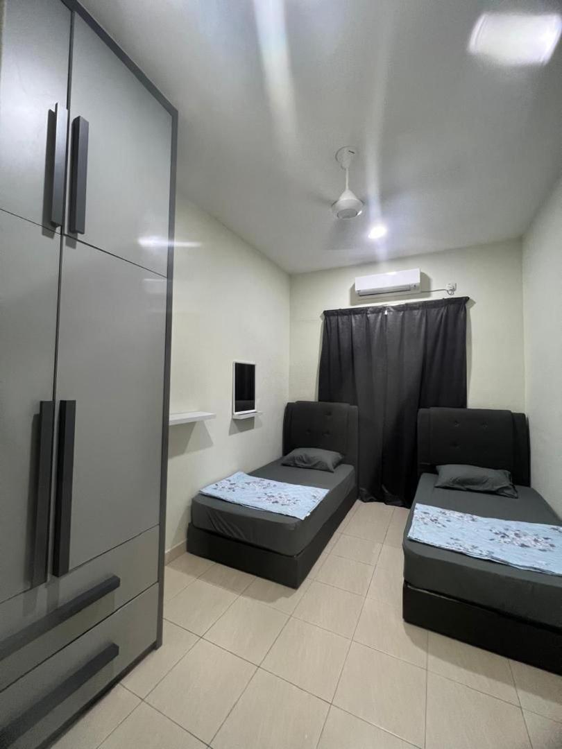 Homestay Kuala Terengganu 4 Bedrooms