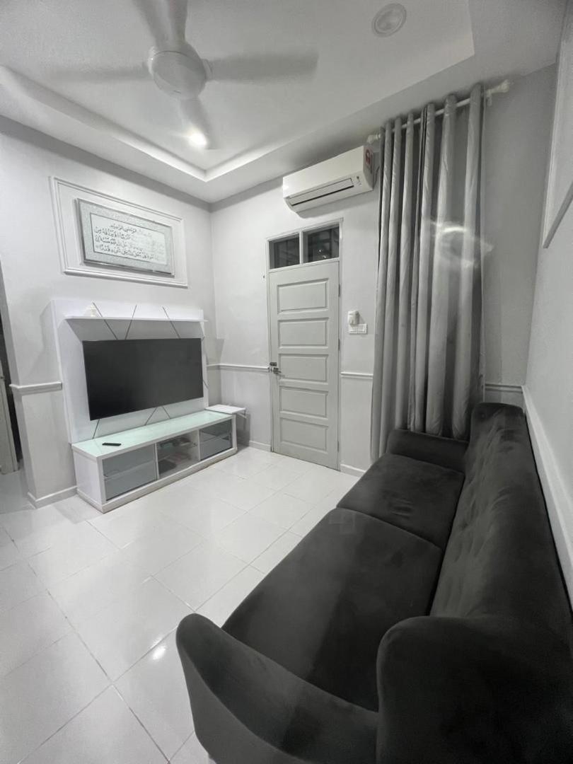 Homestay Kuala Terengganu 4 Bedrooms
