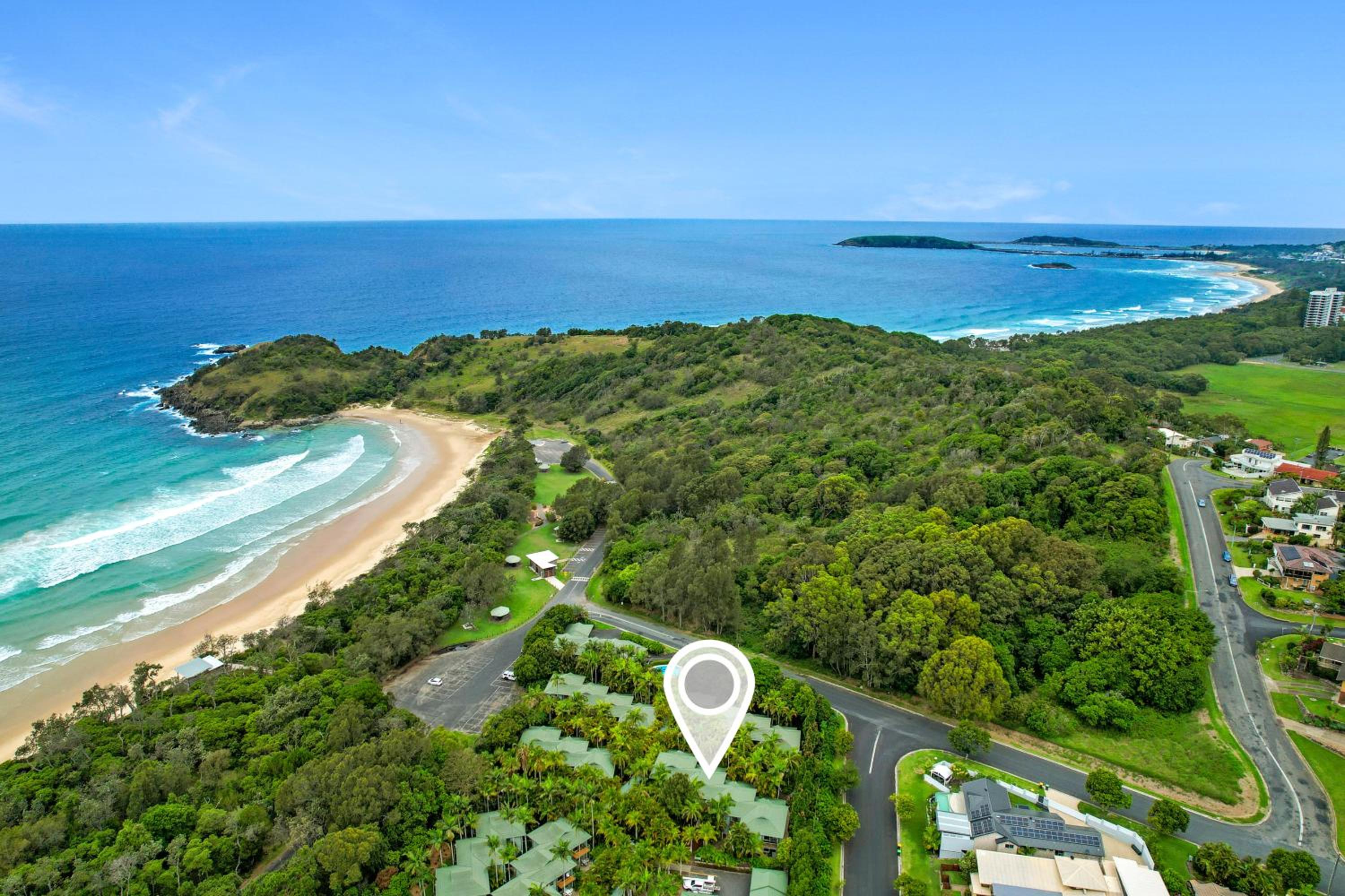 Elvis Romance At The Beach - LUXURY RESORT STAY