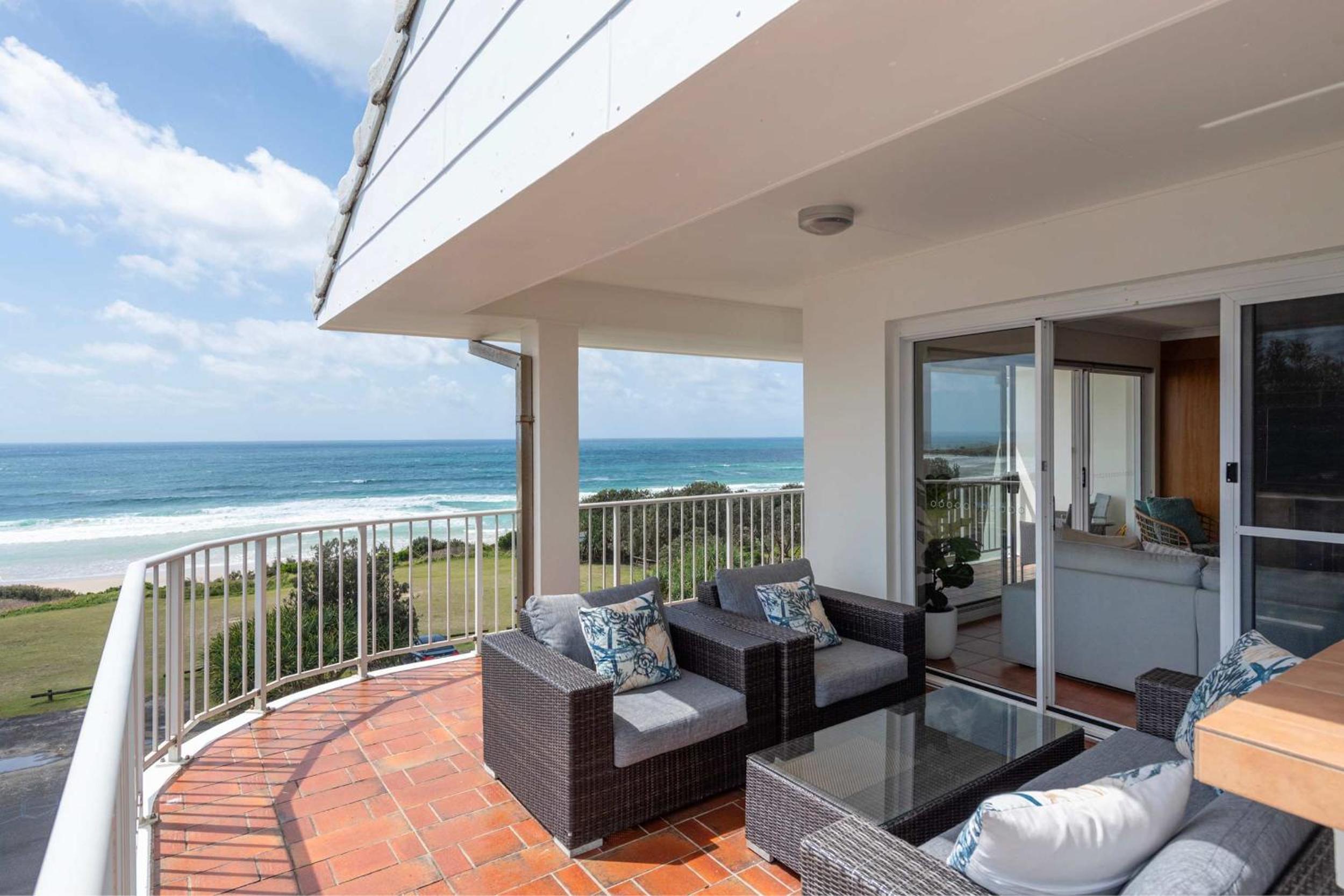 Pippi Beach Penthouse - Oceanstays - Pool & Beachfront