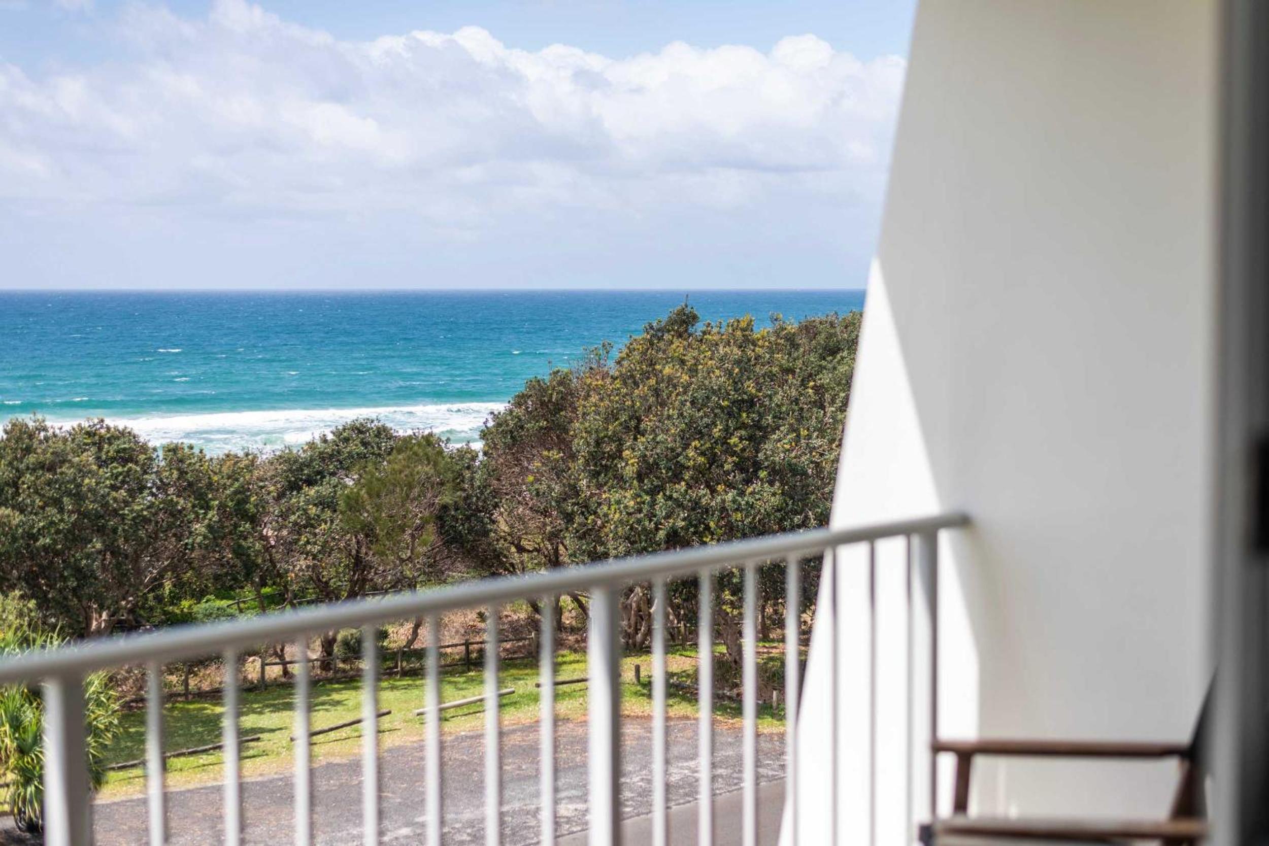 Pippi Beach Penthouse - Oceanstays - Pool & Beachfront