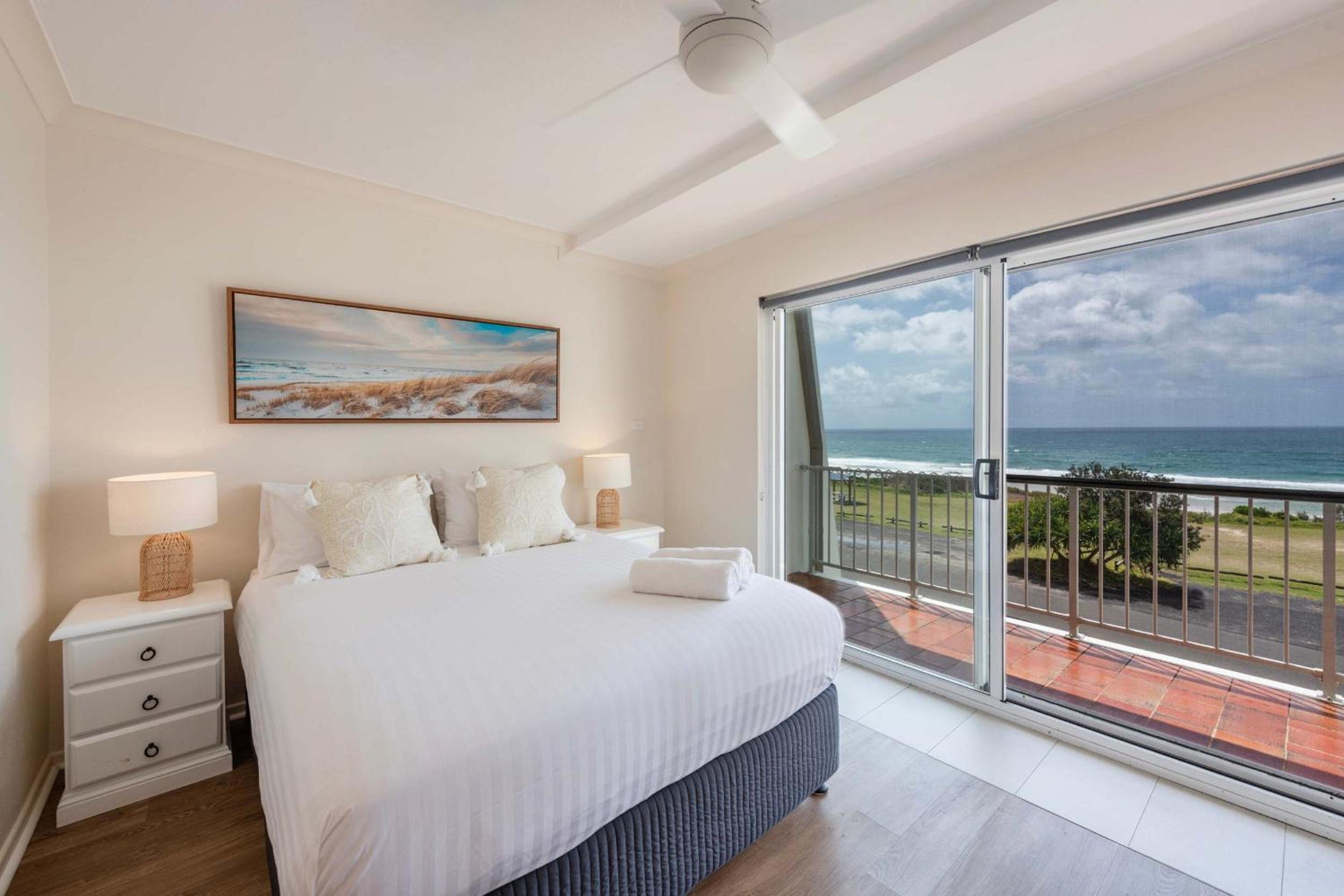 Pippi Beach Penthouse - Oceanstays - Pool & Beachfront