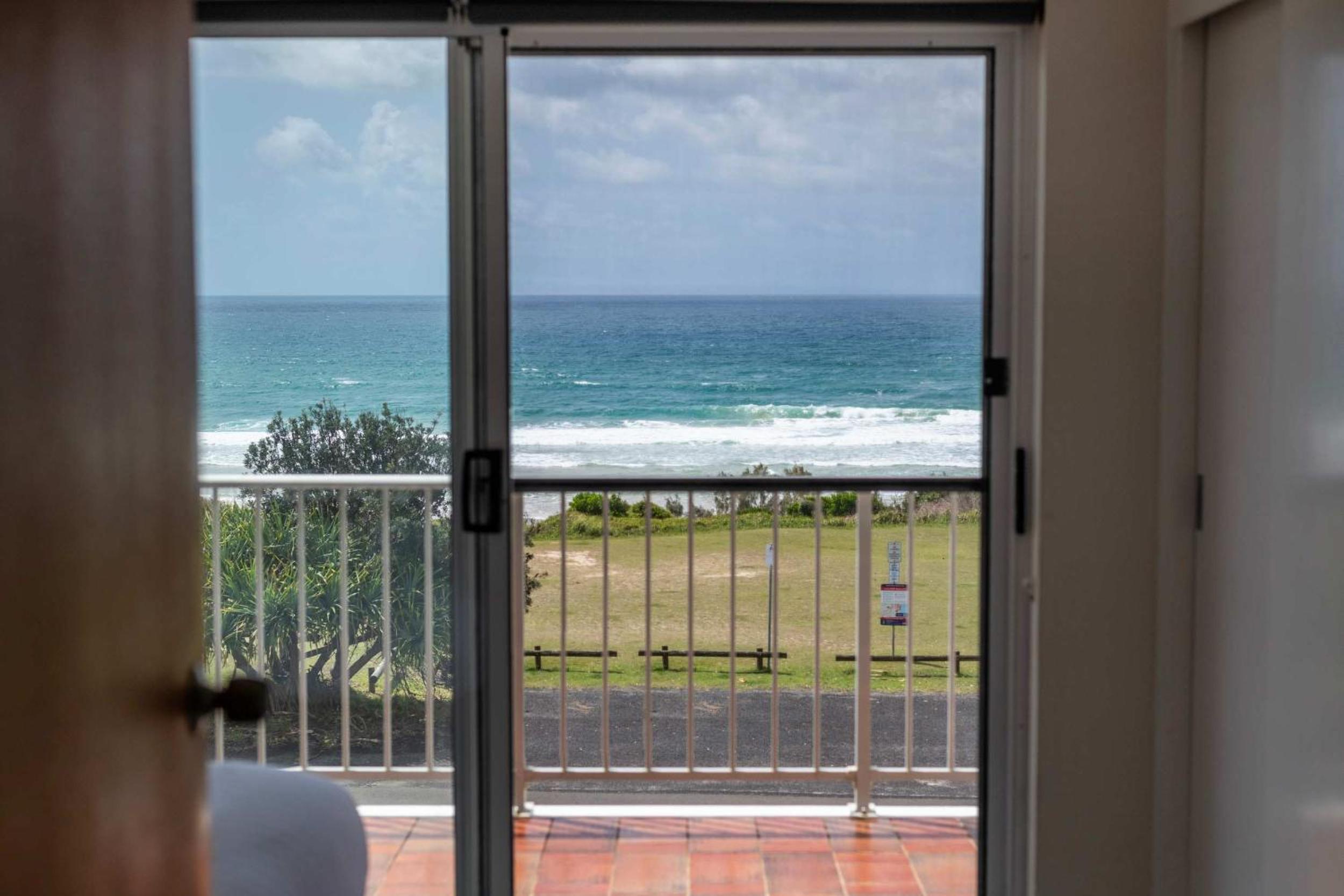 Pippi Beach Penthouse - Oceanstays - Pool & Beachfront
