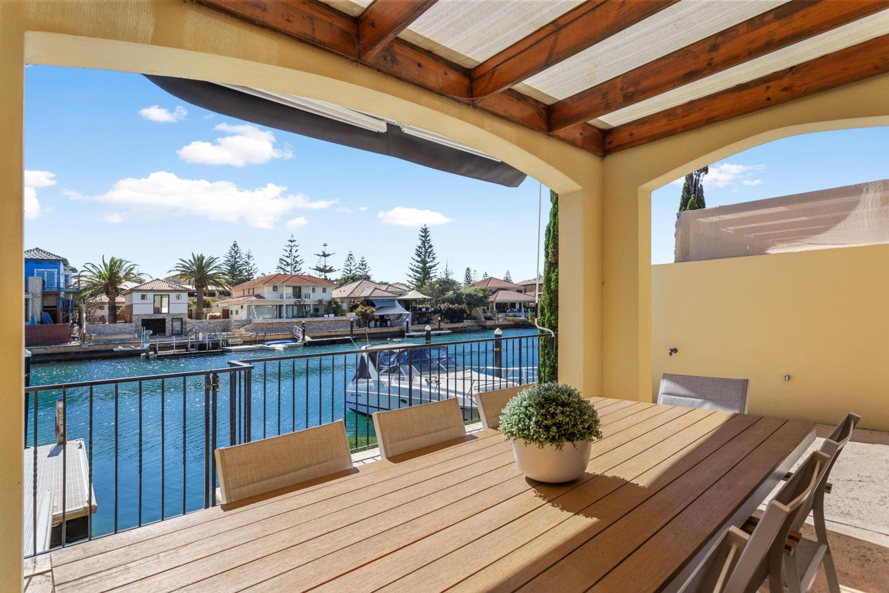 Waterfront Retreat Private Jetty, Kayak & Walk
