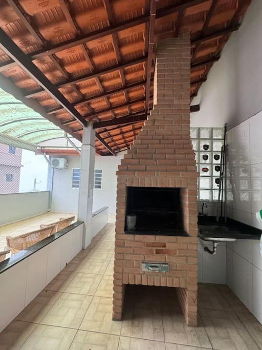 Linda casa a 200m da Basílica Nova