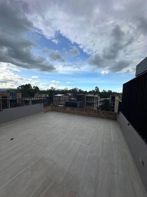 Loft en Llano grande cerca a el aeropuerto