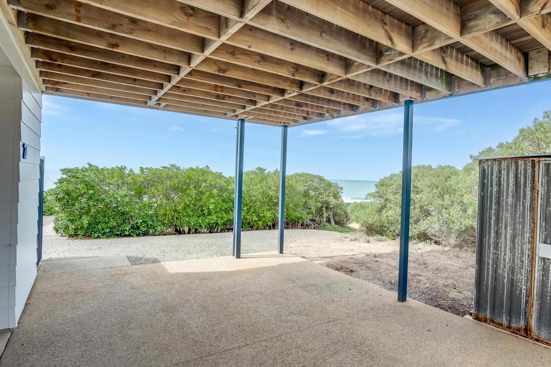 27 Seaview - Pets Negotiable - Wi-Fi - No Linen Included