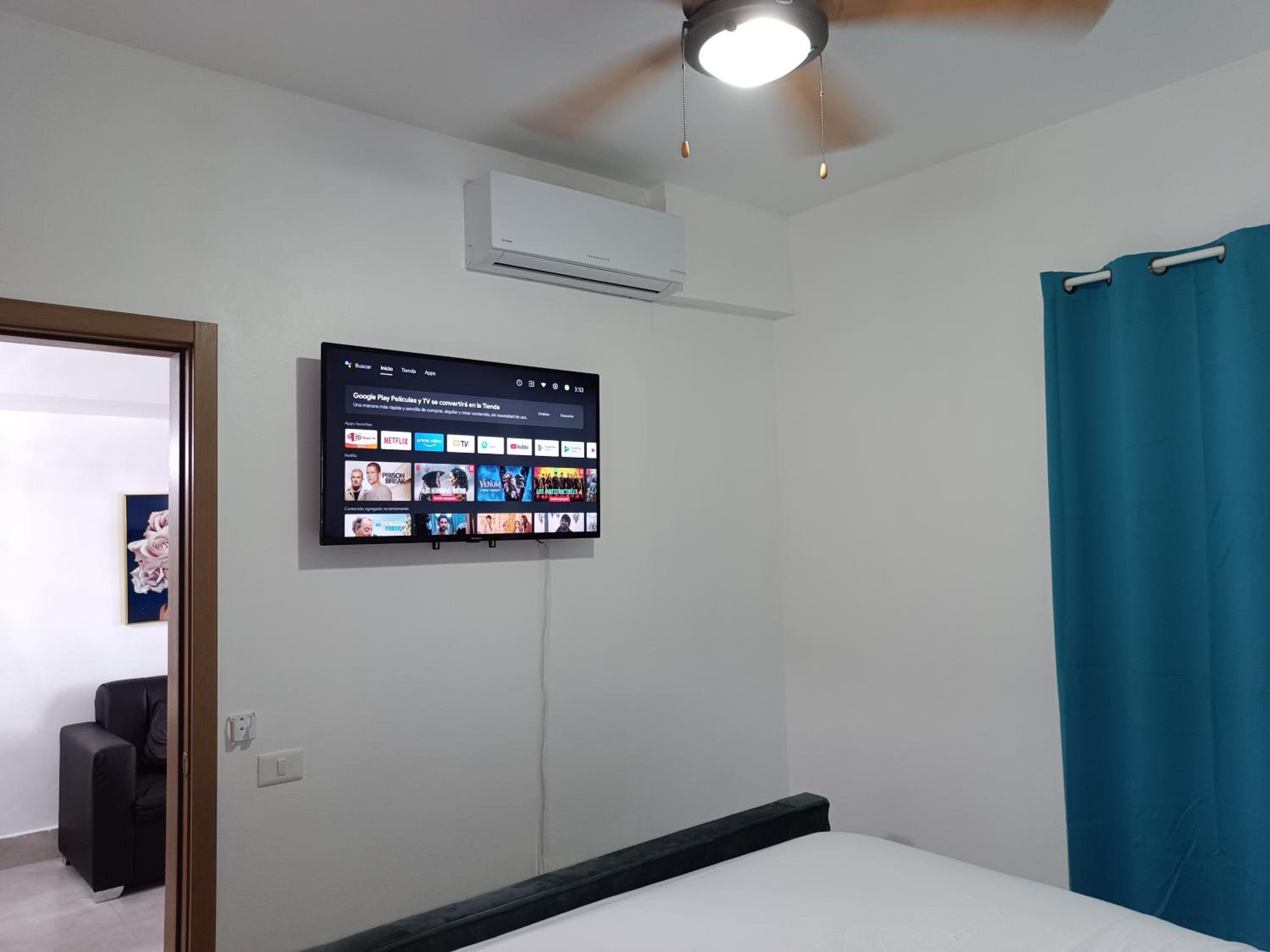 Boca del Mar III, apartamento 411