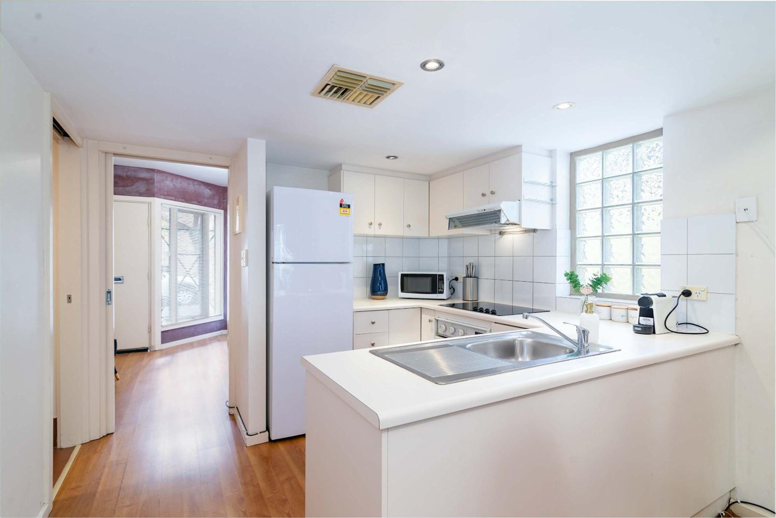 2BR Urban Nest Cosy & Central - Free Parking
