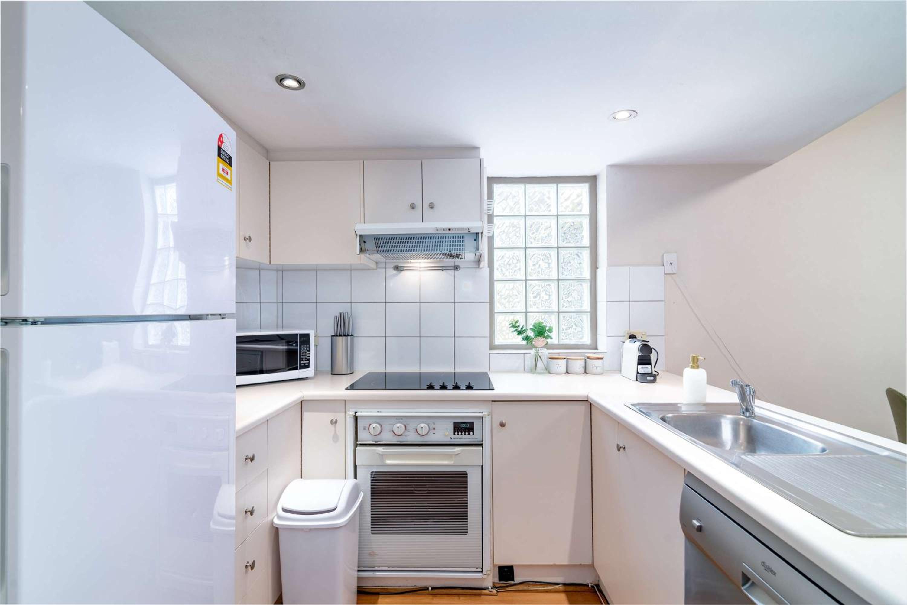 2BR Urban Nest Cosy & Central - Free Parking