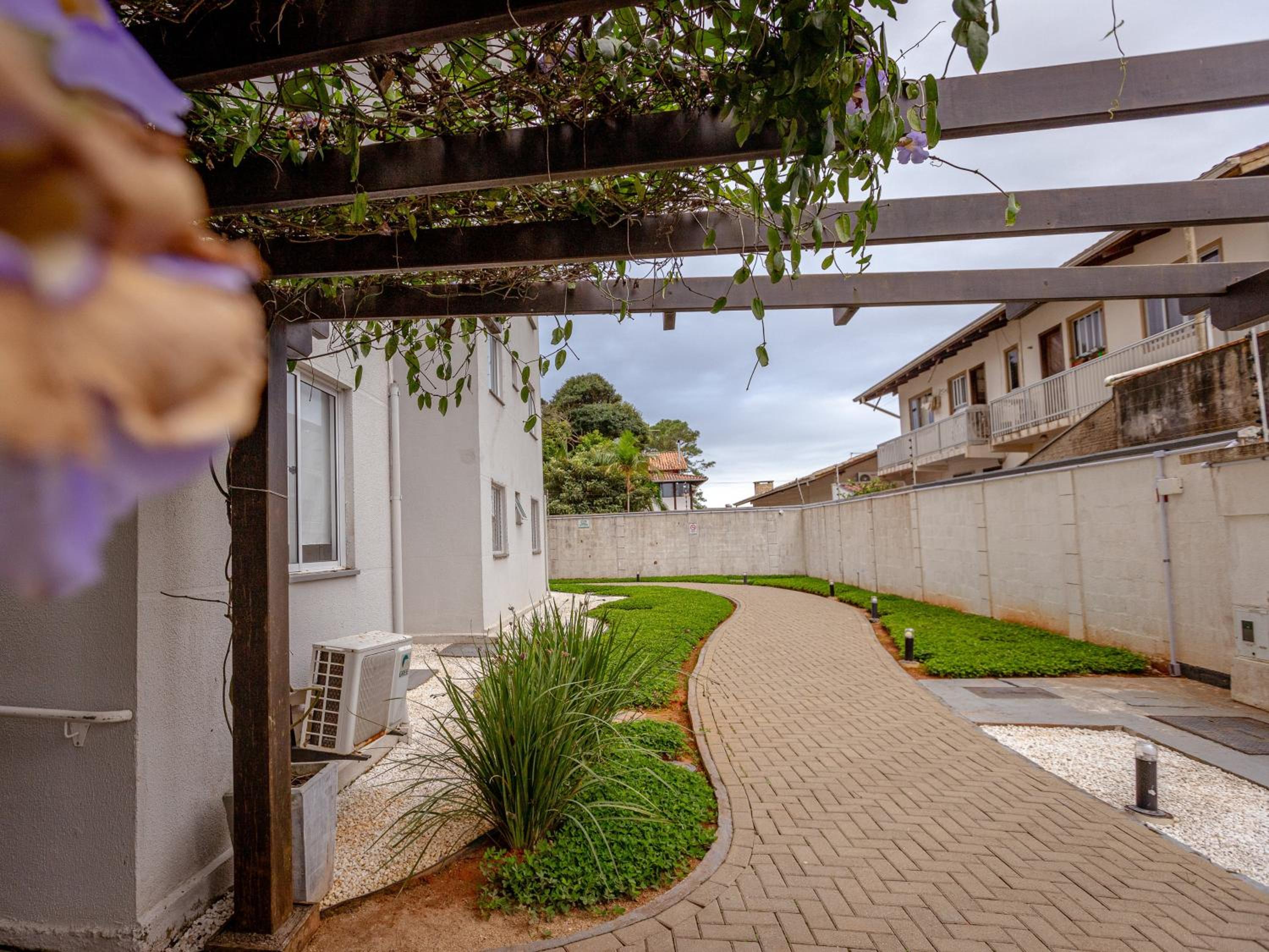 Apto Home Club 250m Praia Balneário Piçarras 20min Beto Carrero - ORI702T1