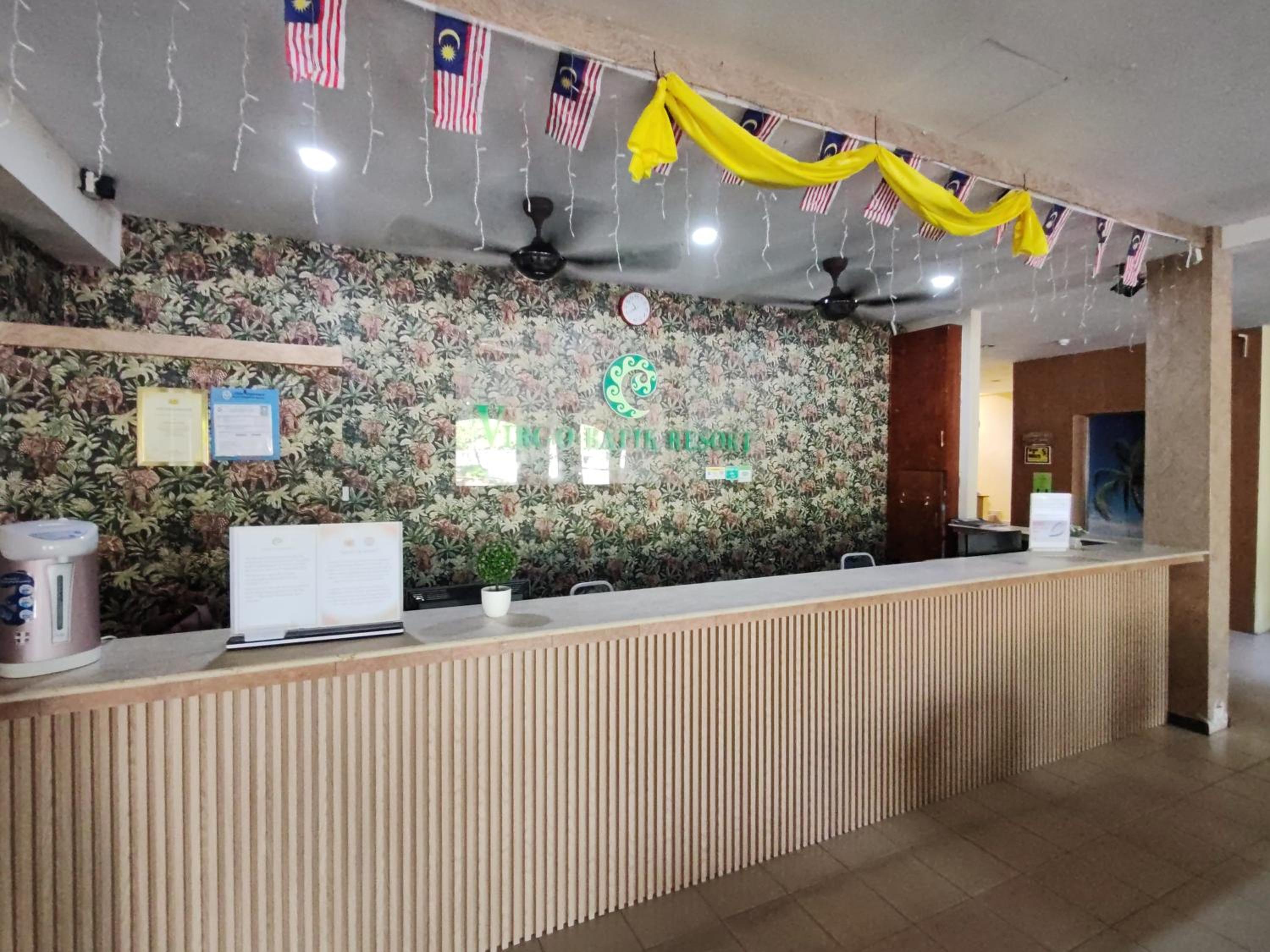Virgo Batik Resort Teluk Batik Lumut