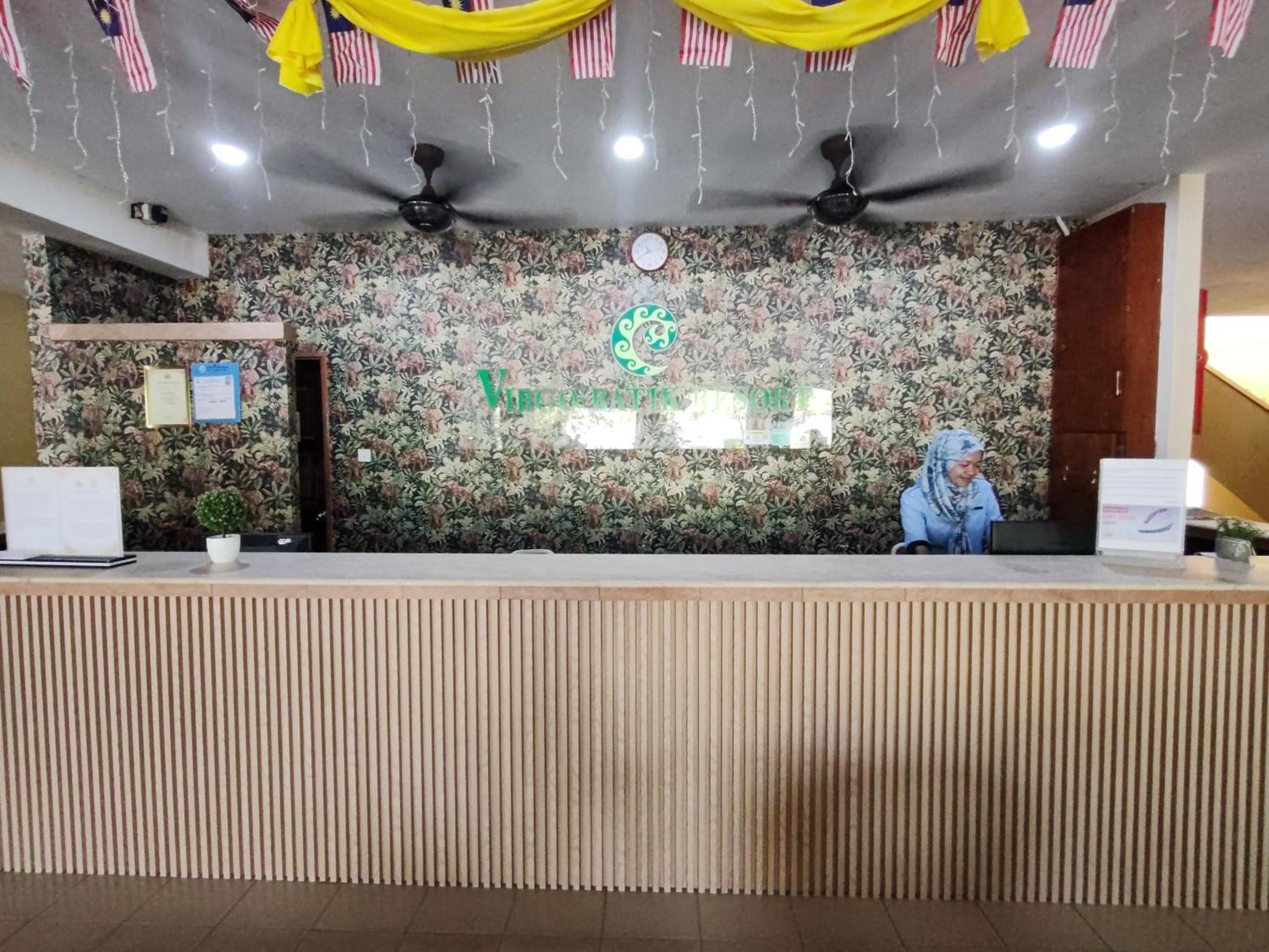Virgo Batik Resort Teluk Batik Lumut