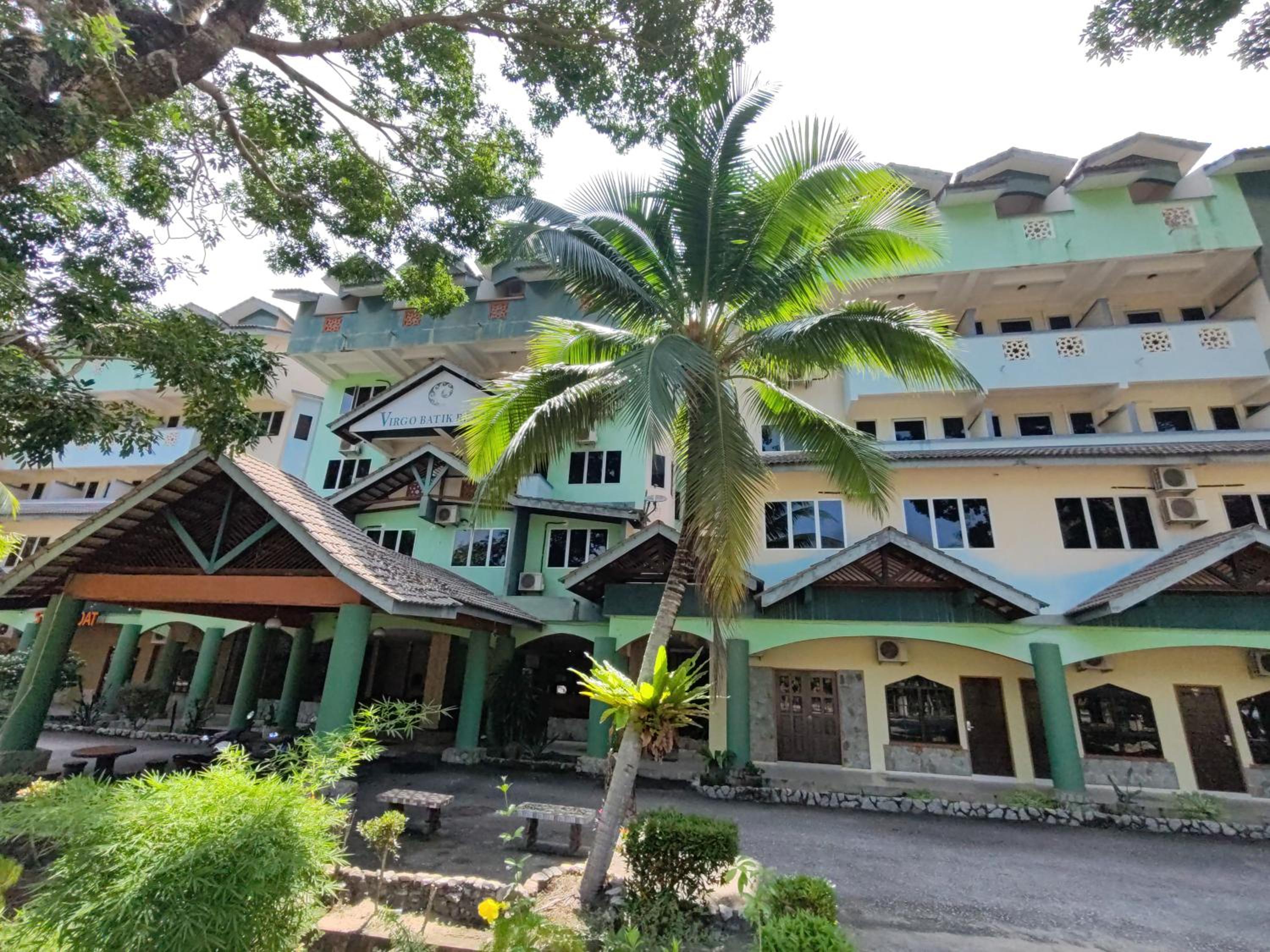 Virgo Batik Resort Teluk Batik Lumut
