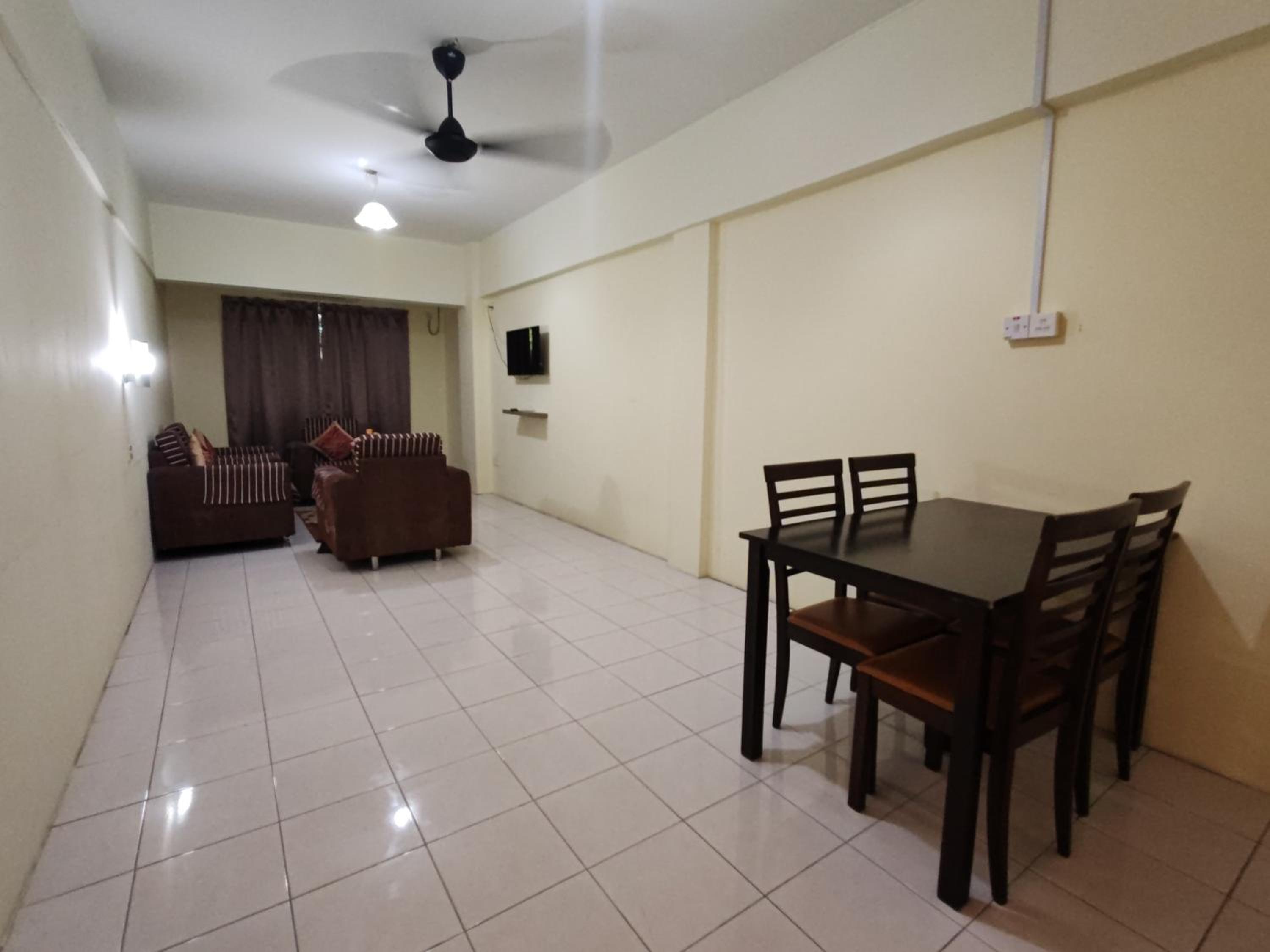 Virgo Batik Resort Teluk Batik Lumut