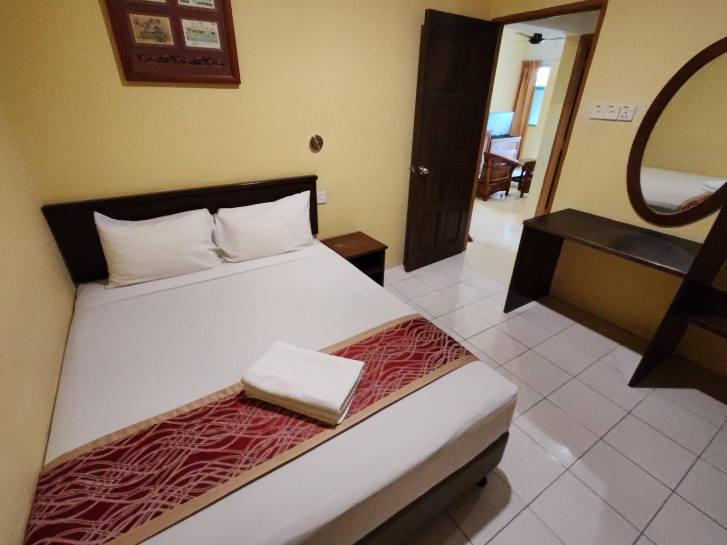 Virgo Batik Resort Teluk Batik Lumut