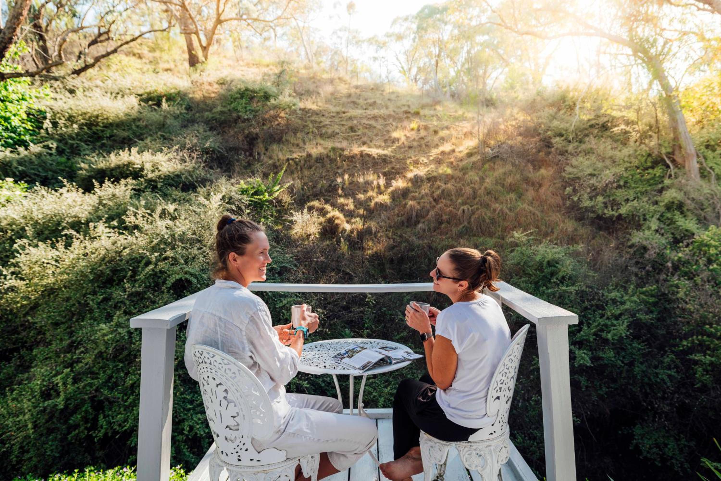 Meadowbrook Lodge Orange - Peaceful country getaway, walk to nearest cellar door, mins drive from 10 wineries & 2 hatted restaurants