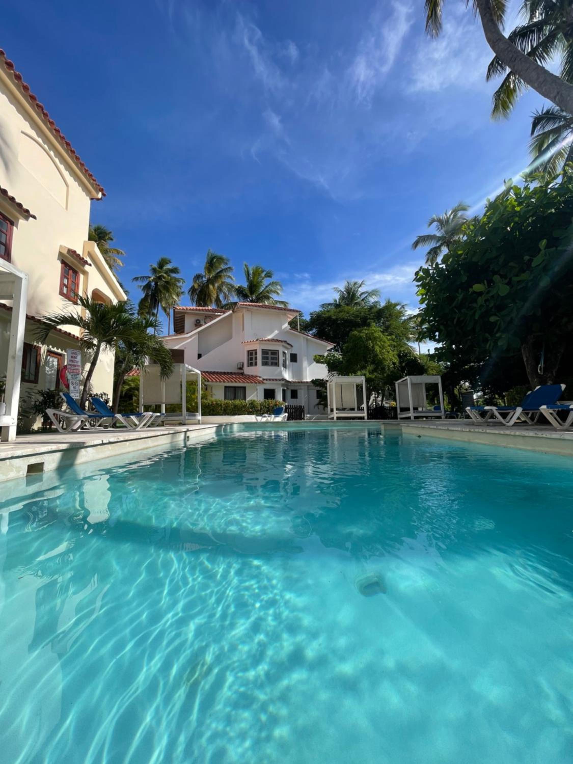 Refugio Costa amare Pool Residence Los Corales