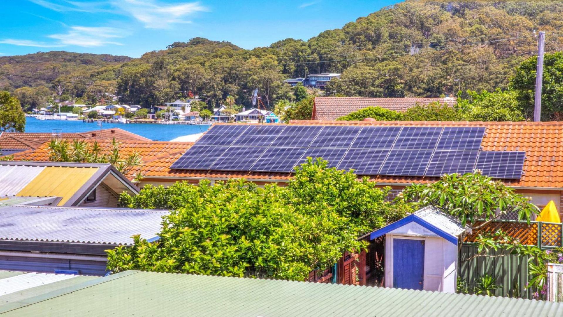 Corinda - Waterviews & Close To Ferry