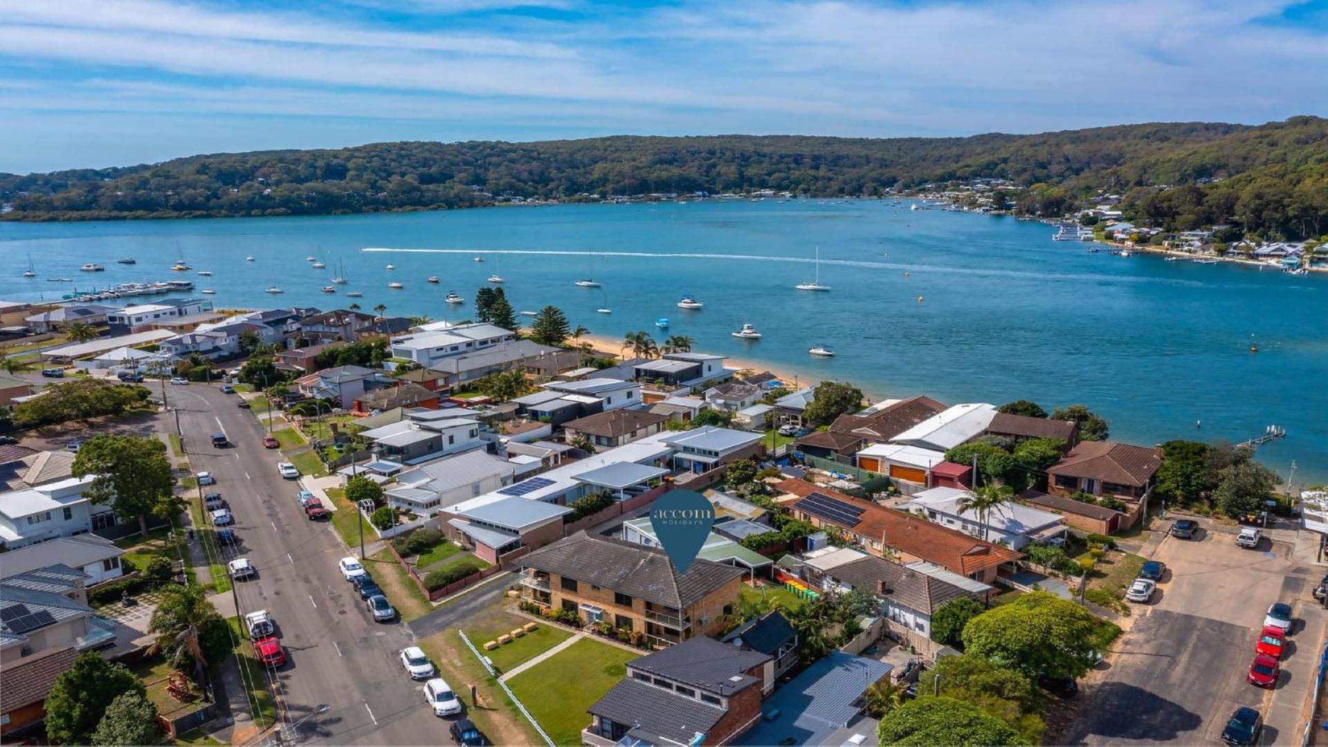 Corinda - Waterviews & Close To Ferry