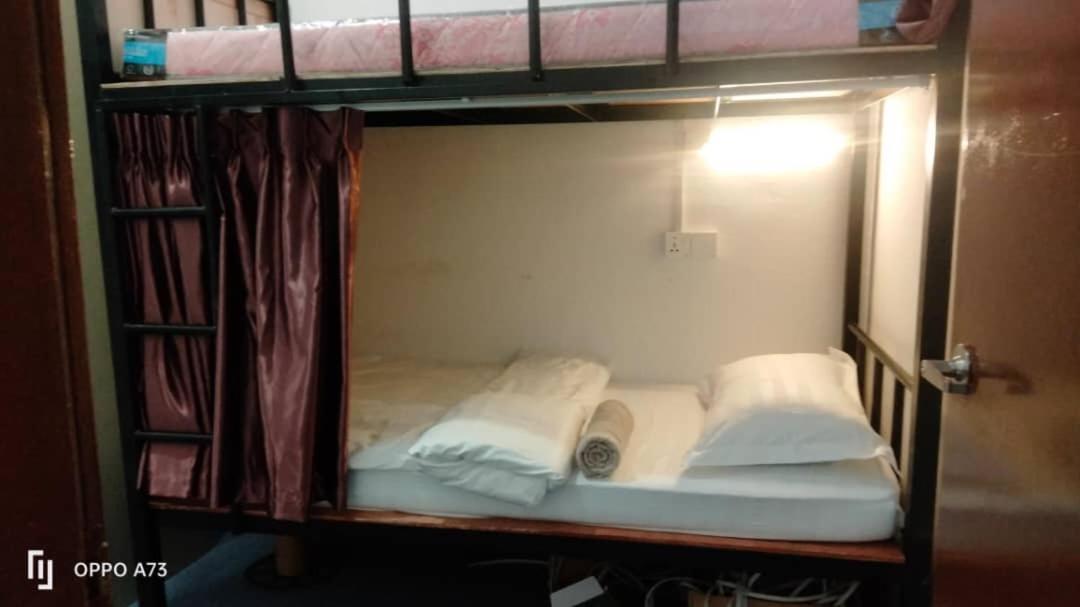 AeCOTEL Mingle Hostel