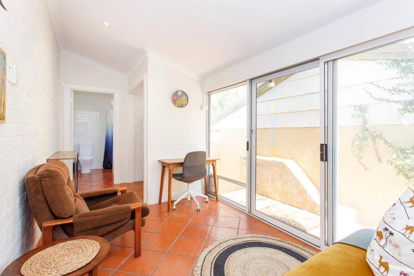 Directors Cottage Fabulous Local & Peaceful