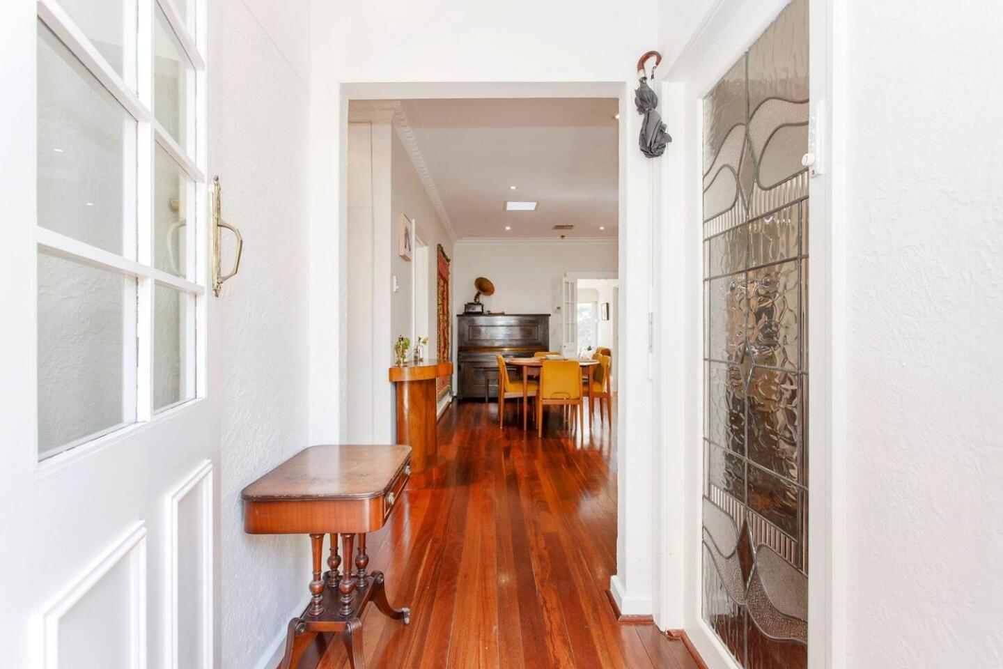 Directors Cottage Fabulous Local & Peaceful
