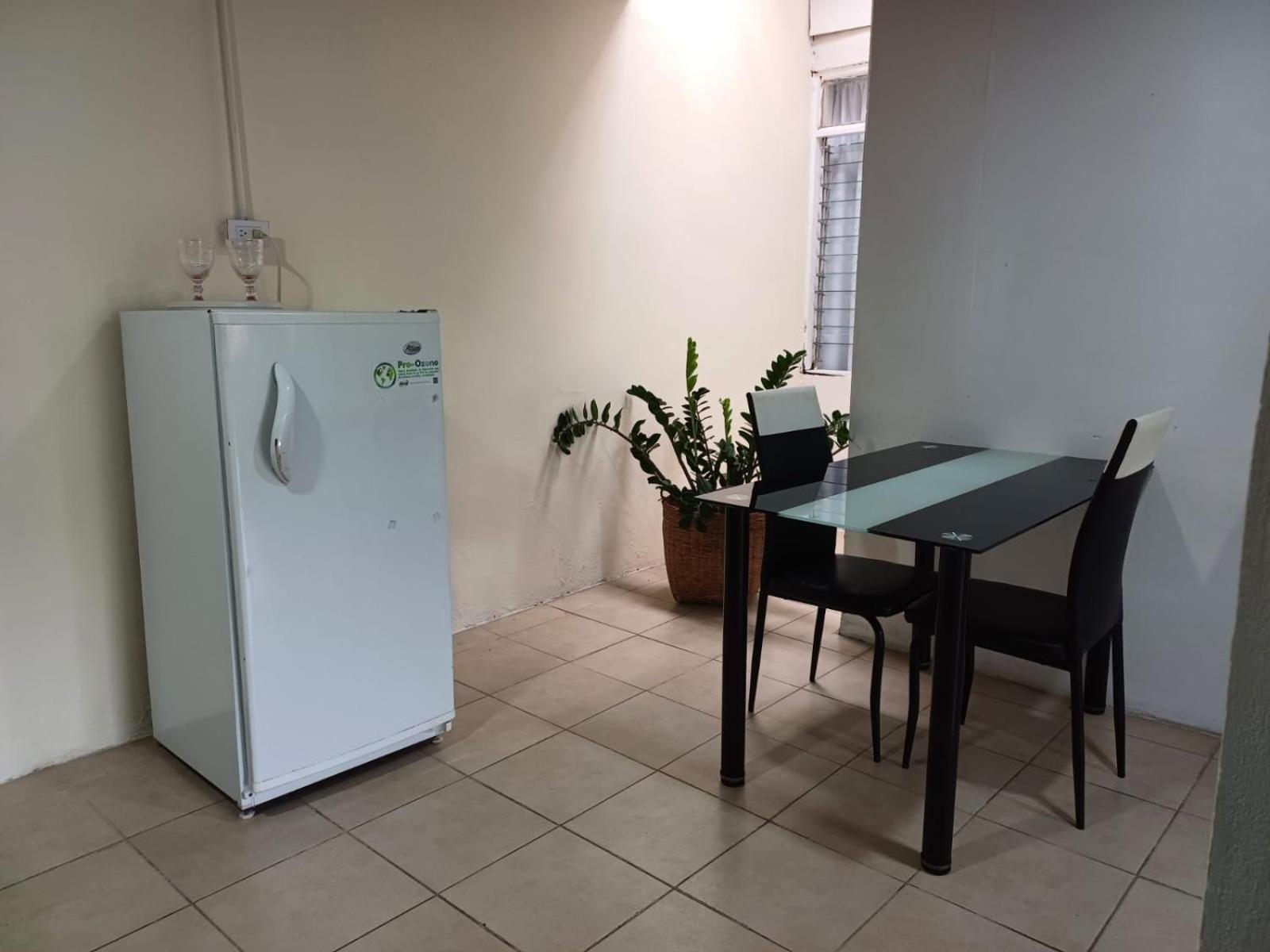 Apartamento & Masajes Nathalia