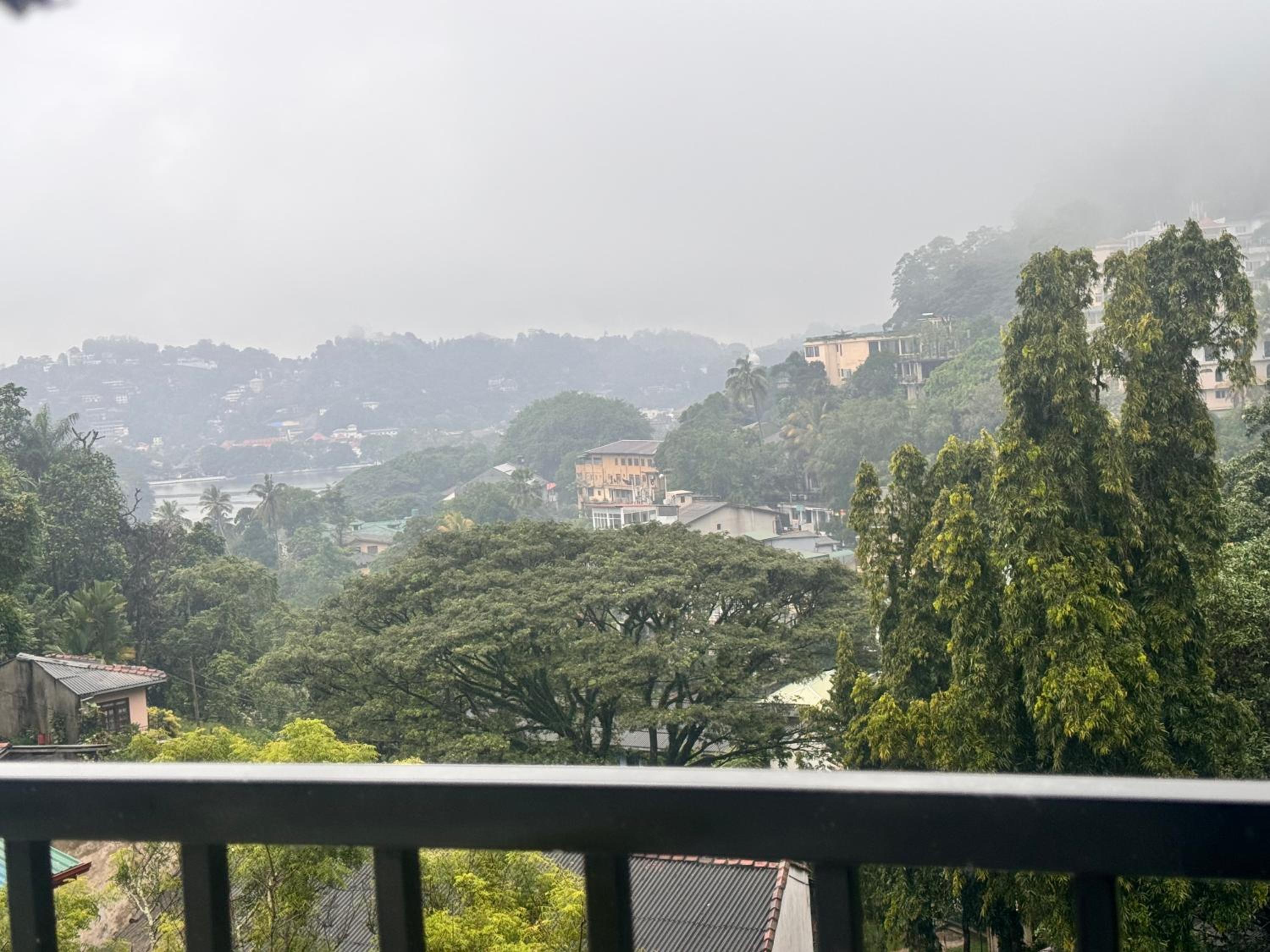 Misty Hills Lakeview Lounge view 2